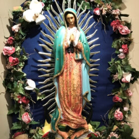 Servicio en Honor a la Virgen Maria de Guadalupe